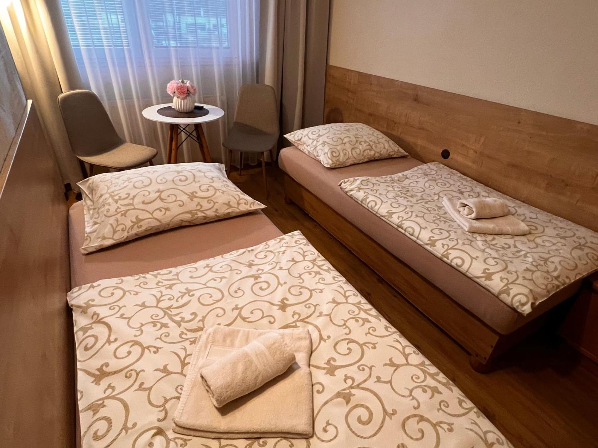 Apartmany Teddy 波切尼斯 外观 照片
